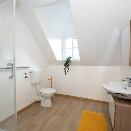 Linasi Slovenia 3* Nazarje