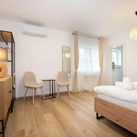 Linasi Slovenia Hotel 3*