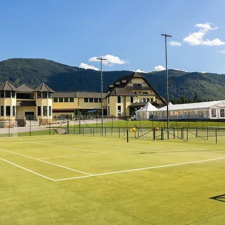 Linasi Slovenia 3*