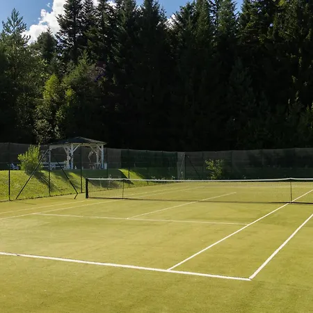 Linasi Slovenia 3*