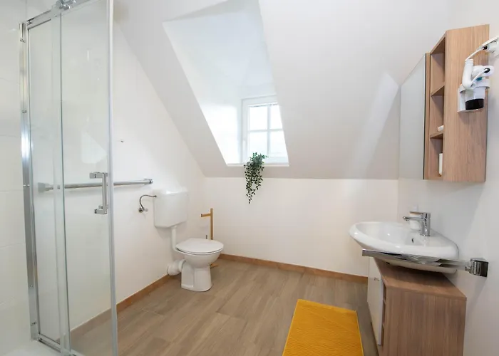 Linasi Slovenia 3* Nazarje